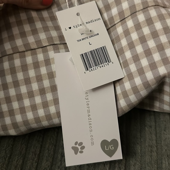 I love Tyler Madison (ILTM) gingham shorts (tan and white check) size large - Picture 2 of 7